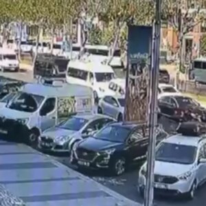 beyoglunda zincirleme kaza 6 turist yaralandi fGaVAfgy