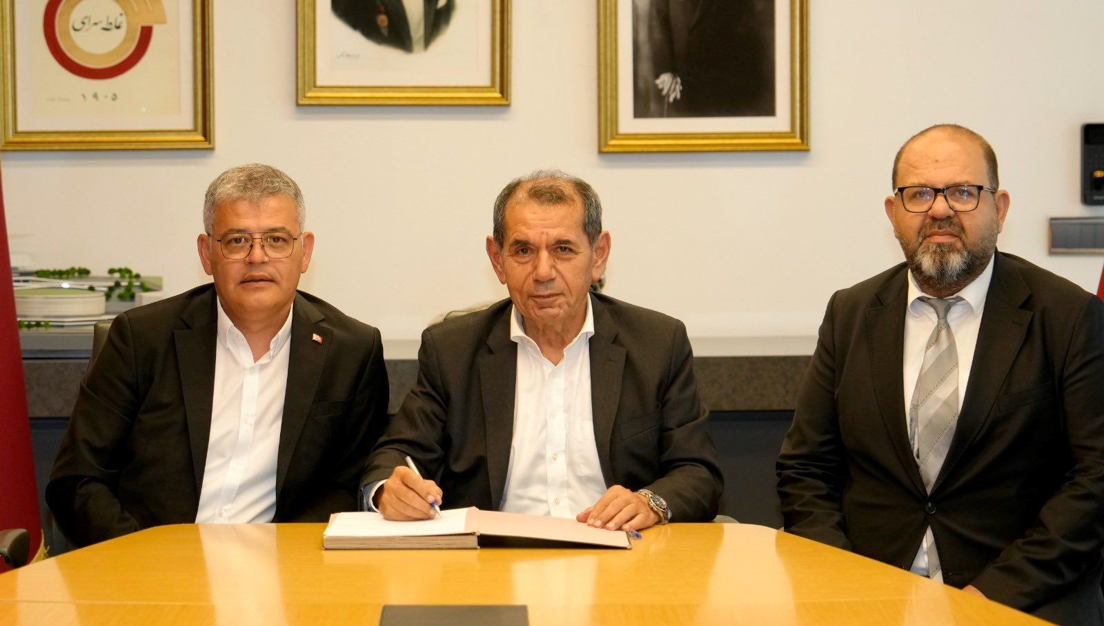 galatasaraydan yeni anlasma 7sanNxxT