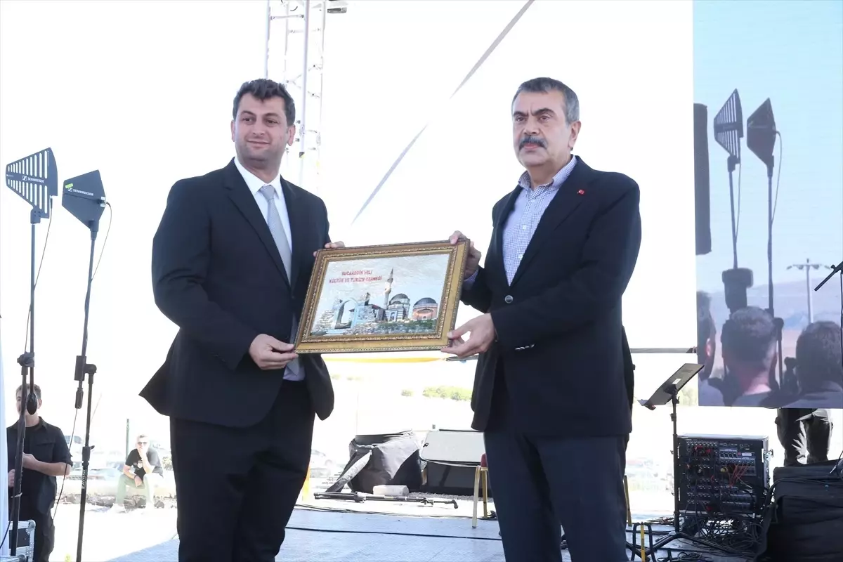 milli egitim bakani tekin 9 uluslararasi seyyid sultan sucaaddin veli anma etkinliginde konustu aciklamasi XivH21pp