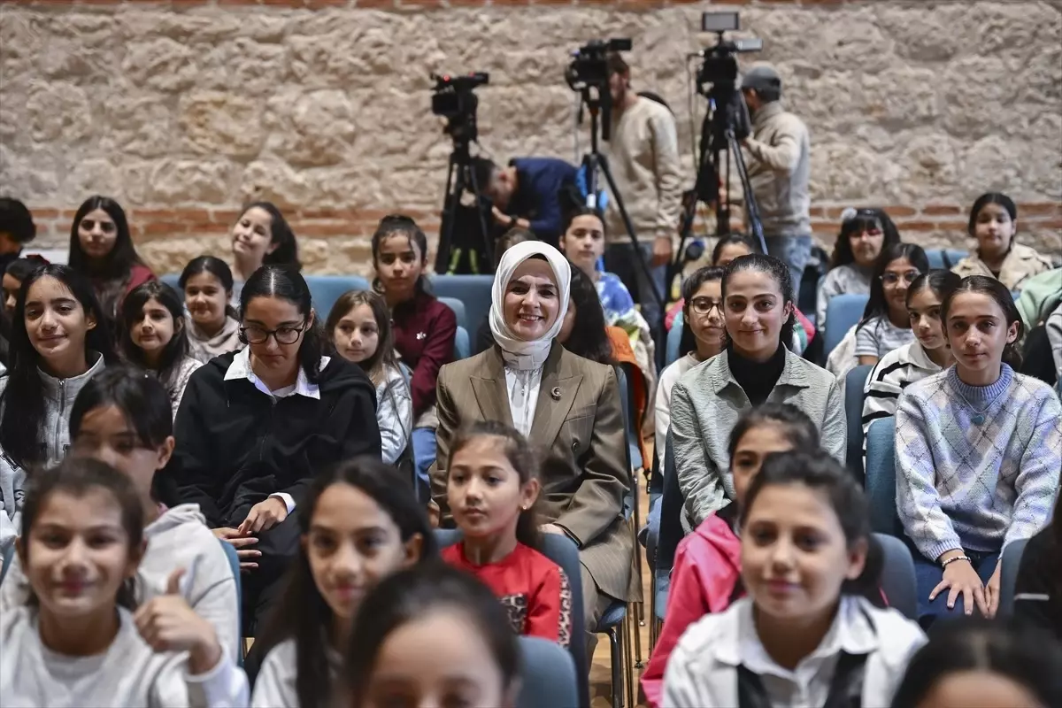 bakan goktas her cocugun yuzu gulmeli kj2LDFPK