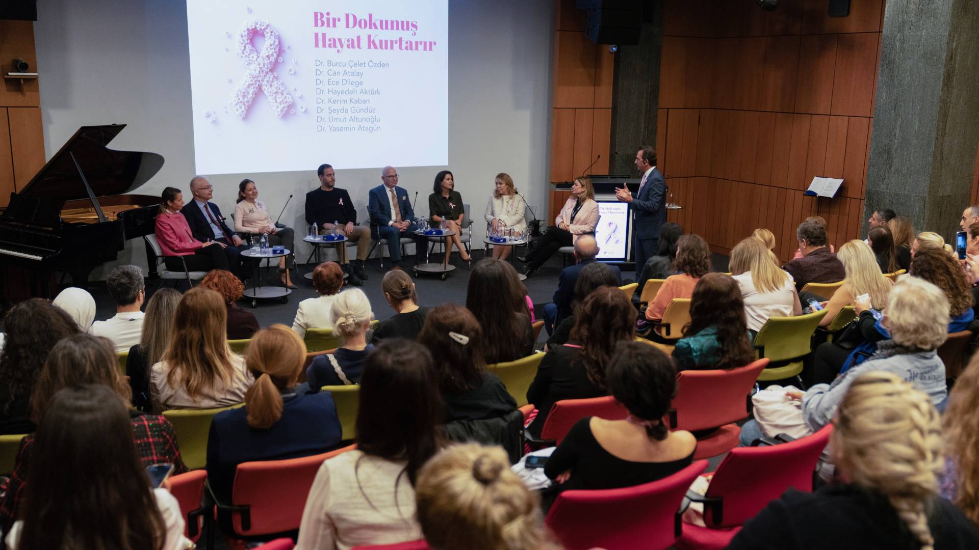 bir dokunus hayat kurtarir amerikan hastanesinde meme kanserinde farkindalik paneli duzenlendi OEEFlPWb