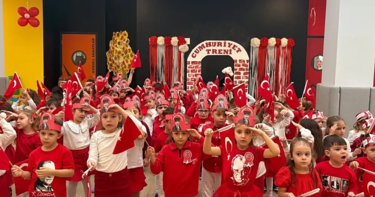 bursa niluferde minikler cumhuriyet bayramini coskuyla kutladi 15MXjh5v.webp
