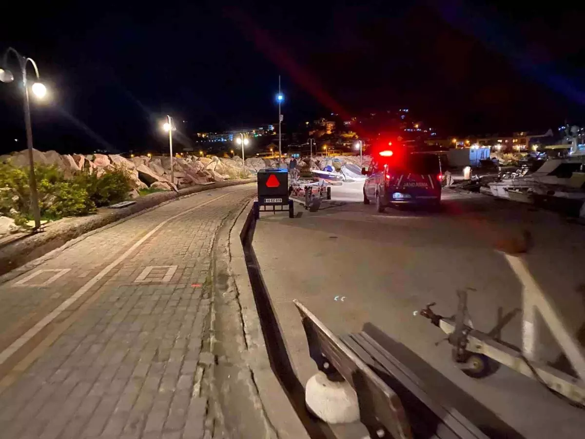 canakkalede kayaliklarda bir kisi olu bulundu Lx1PhbYJ.jpg