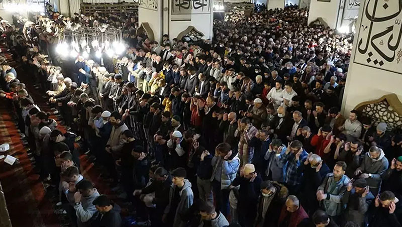 Cuma Namazı Sonrası