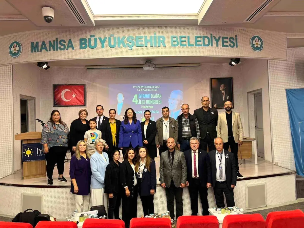 iyi parti sehzadeler ilce kongresinde gozde akcakin aytac guven tazeledi Ks6RYvNJ.jpg