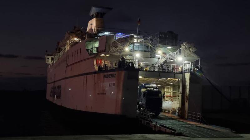 turkiyeden gazzeye yardim eli 17 iyilik gemisi el aris limaninda bosaltildi Dyzfb4jE.jpg